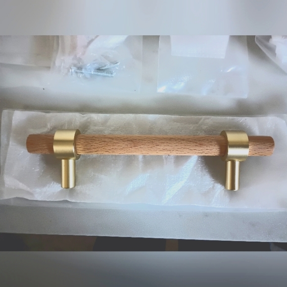 NWOT- 5PCS-Modern Beech Wood and Rose Gold Drawer/Cabinet Pulls Handles - Picture 3 of 5